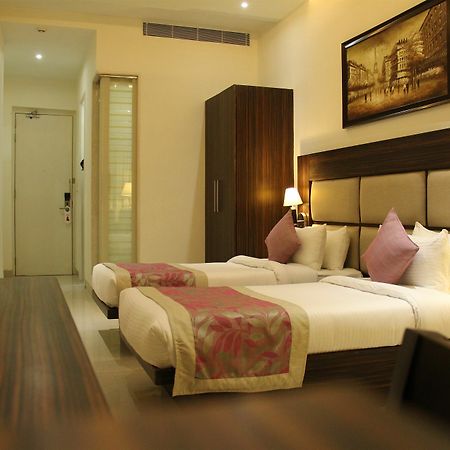 Bhawna Clarks Inn Agra Exterior photo