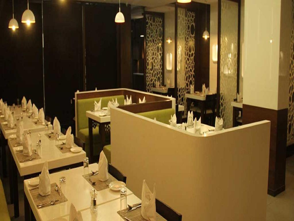 Bhawna Clarks Inn Agra Exterior photo